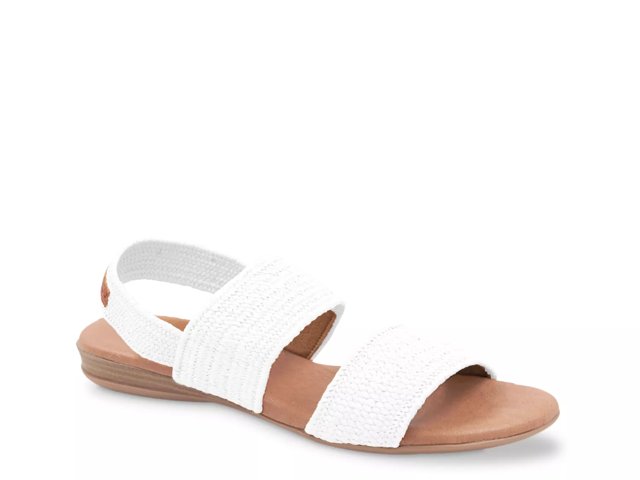 Nigella Sandal