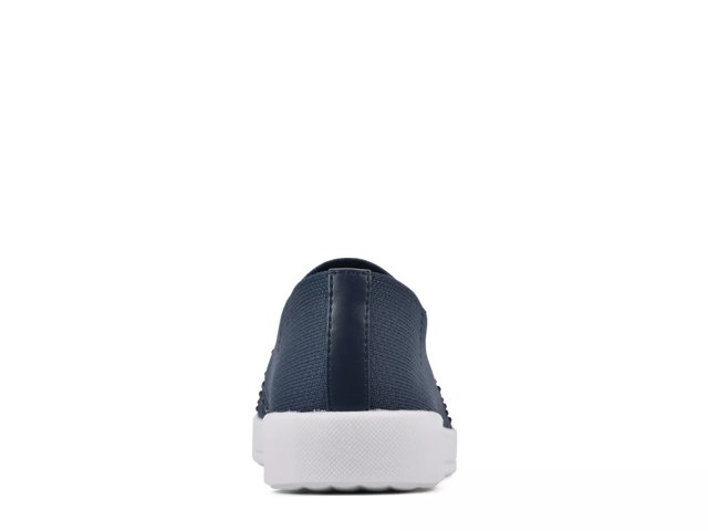 Upbring Slip-On Sneaker