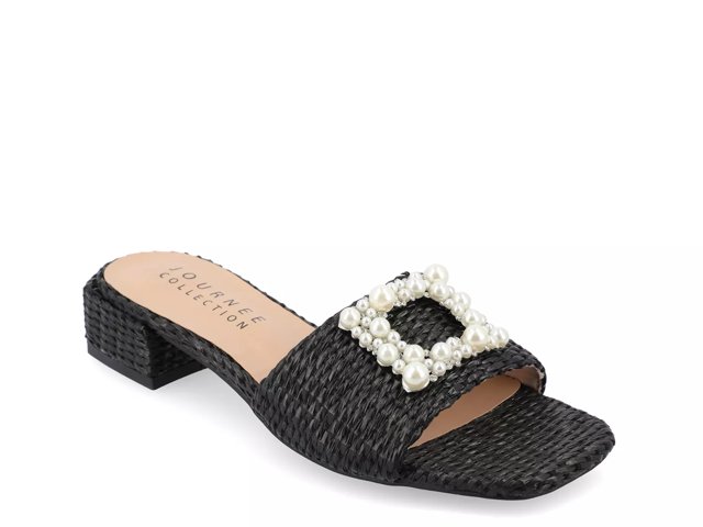 Justina Sandal