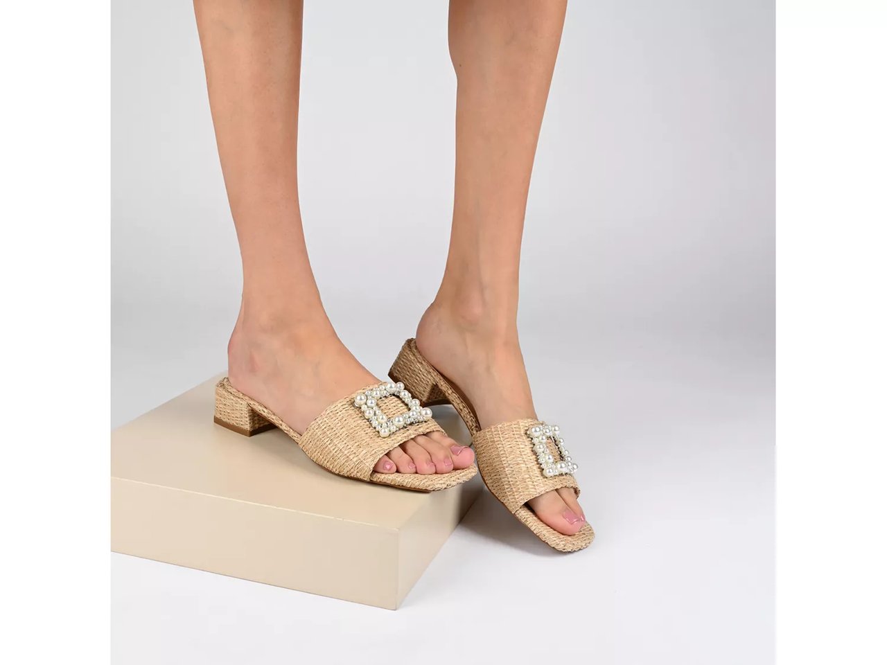 Justina Sandal