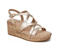 Bailey Wedge Sandal Platino view