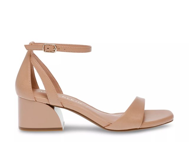 Mia Sandal