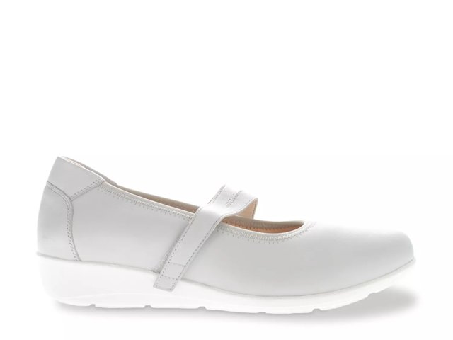 Yara Mary Jane Slip-On