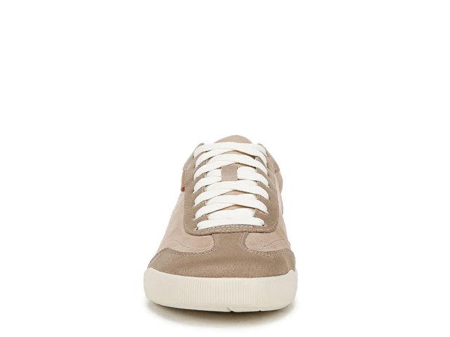 Be True Sneaker - Women's