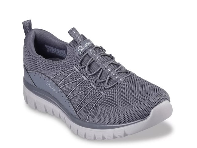 Graceful Picture Perfect Sneaker - Women's