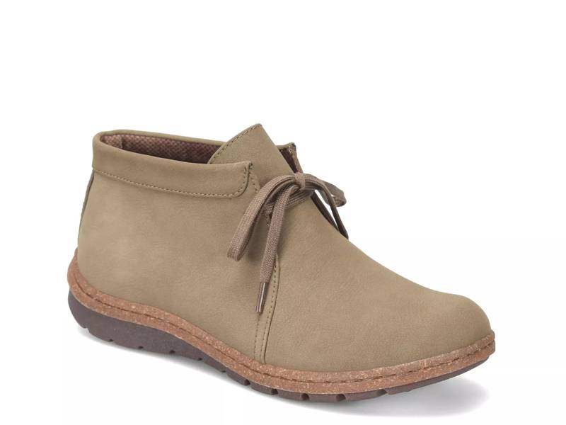 Nadia Chukka Boot