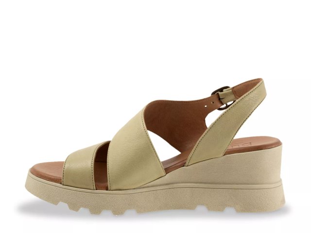 Gianna Sandal