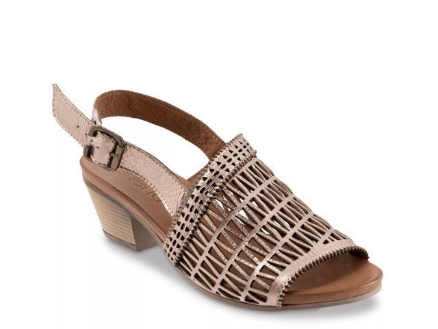 Lia Sandal