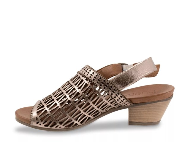 Lia Sandal