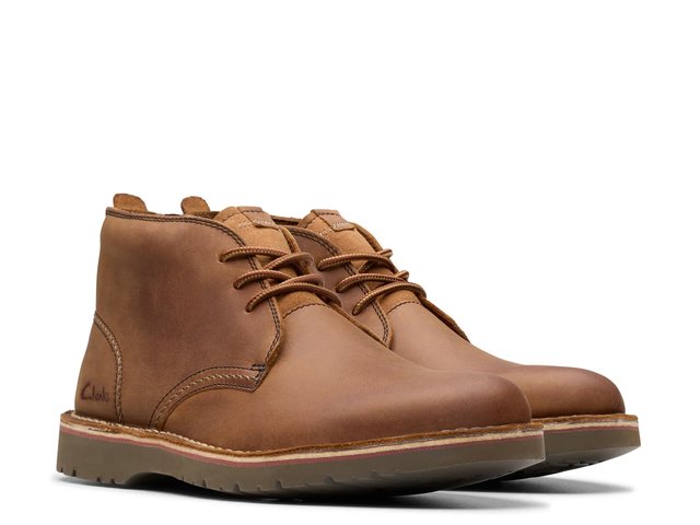 Clarks Eastridge Chukka Boot - Free Shipping | DSW display picture 1