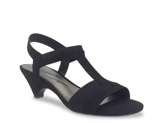 Eara Sandal