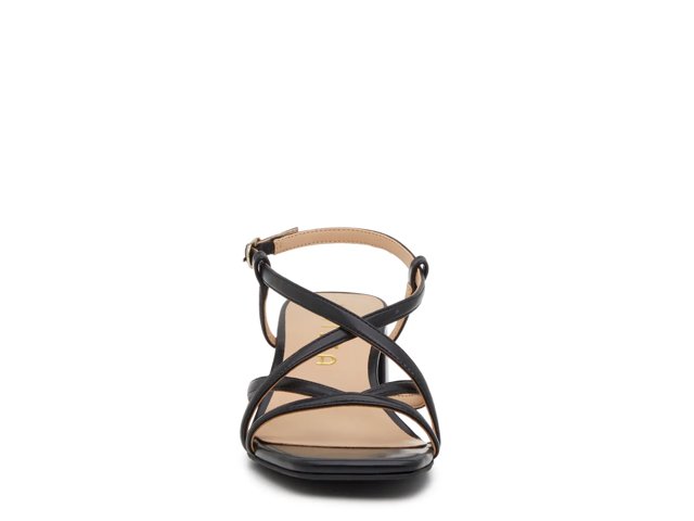 Zakari Sandal
