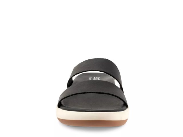 Jenna Sandal