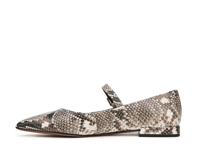 Nalin Mary Jane Flat