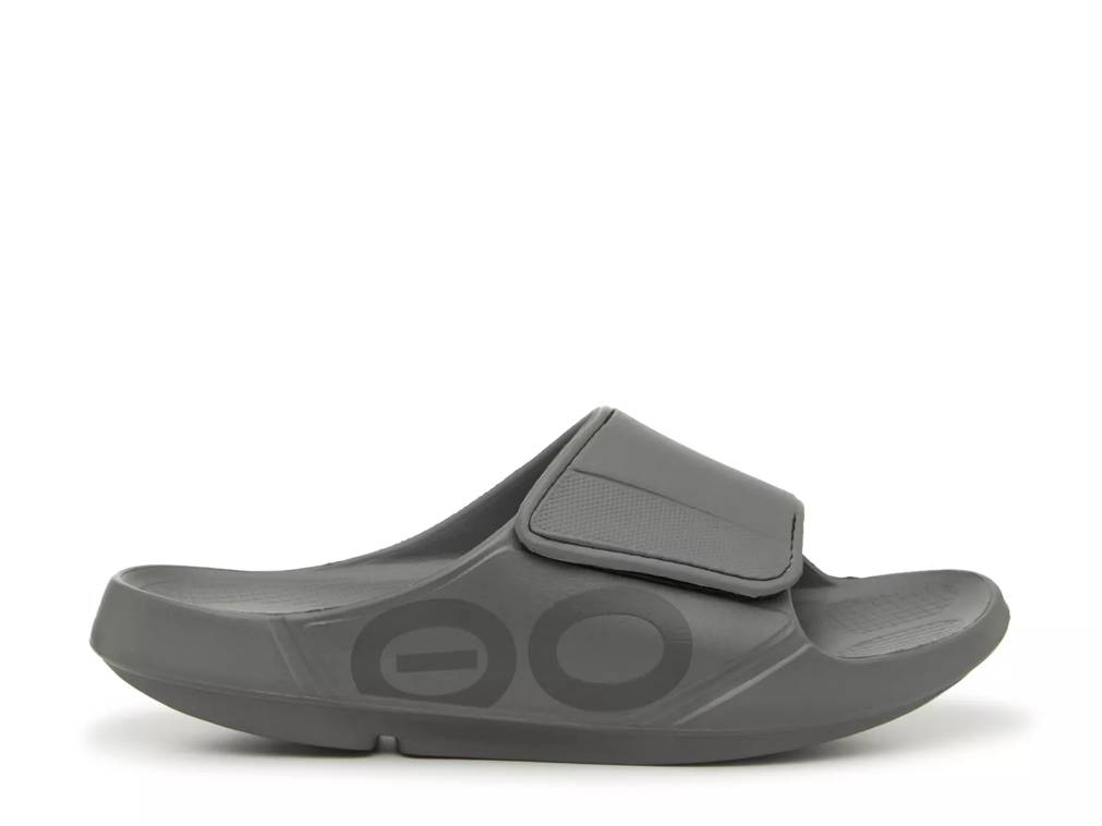 Featuring the OOFOS OOahh Sport Flex Slide Sandal. Click to shop this shoe.