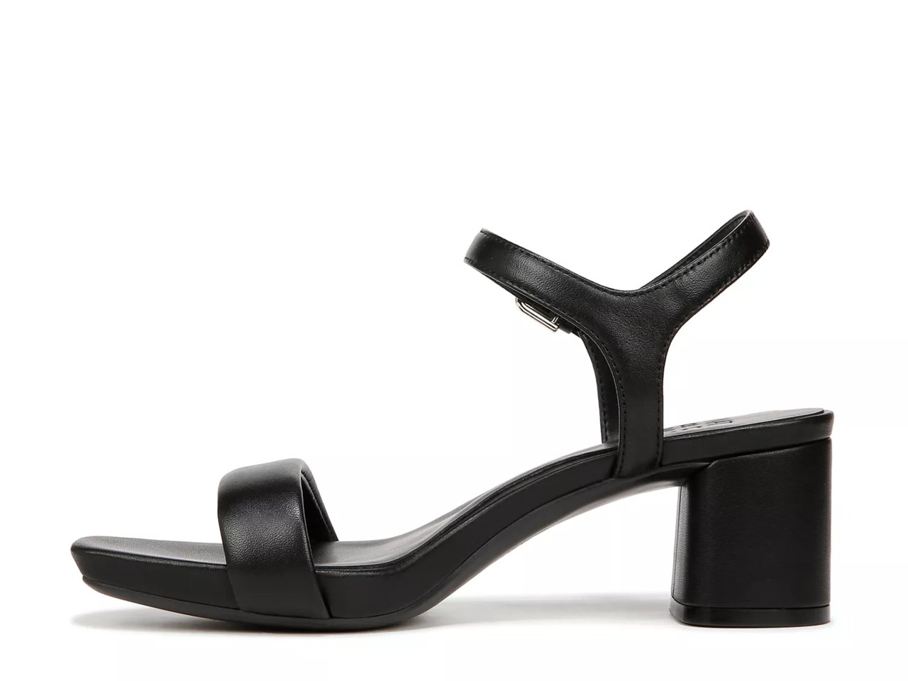 Izzy Sandal