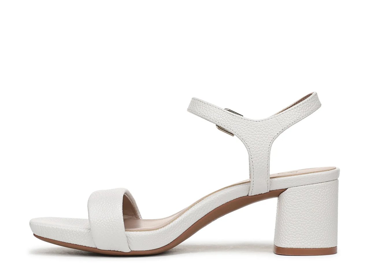 Izzy Sandal
