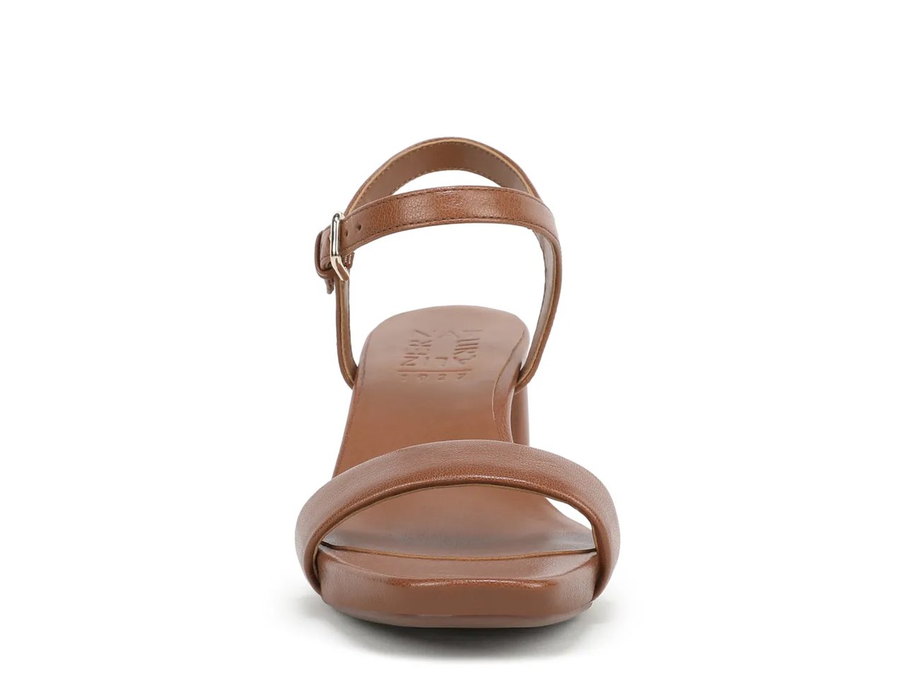 Izzy Sandal