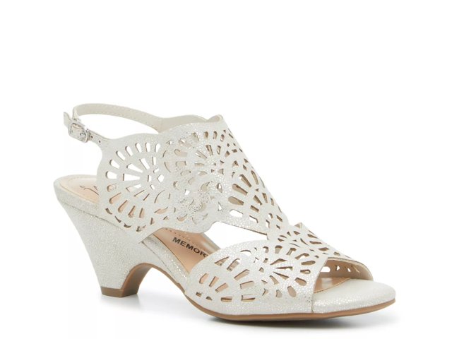 Nadine Sandal