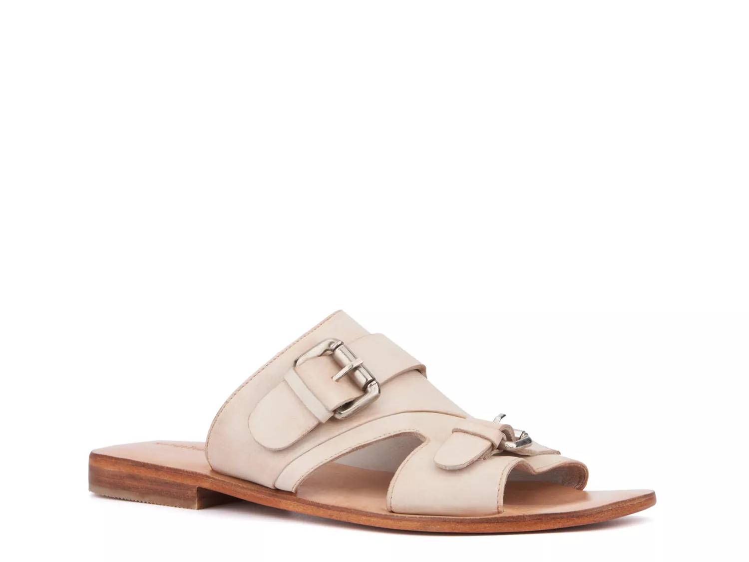 Carmela Sandal