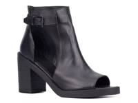 Laverine Bootie Black view