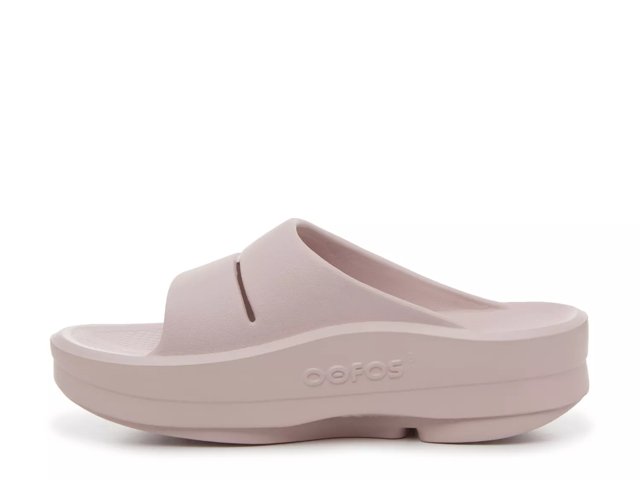 OOmega OOahh Wedge Sandal - Women's