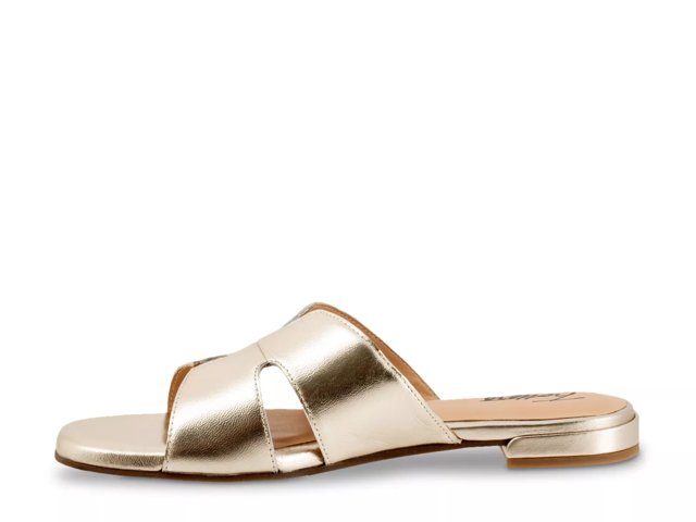Nell Sandal