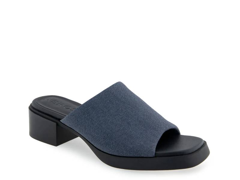 Denise Sandal