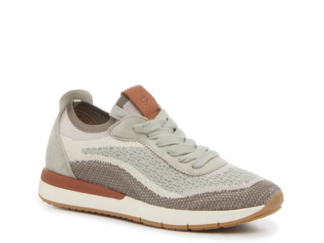 Juno Sneaker - Women's