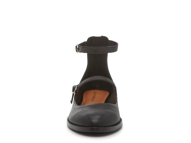 Nalia Mary Jane Flat