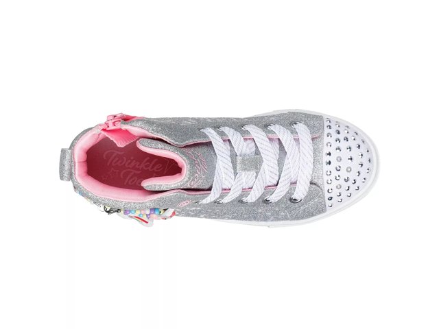 tokky⭐︎ 🈲 Dark nights lead to bright dawns, new feature coming very soon