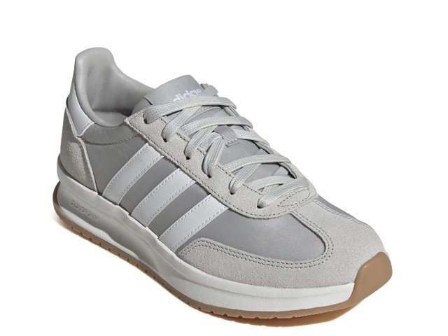 adidas Women's Run 70s 2.0 Sneakers | Earth/White/Gum | Size 6