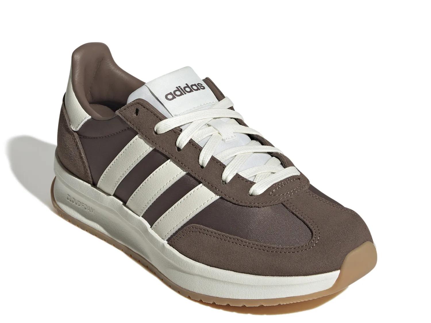 Run 70s 2.0 Sneaker - Women's - image 2