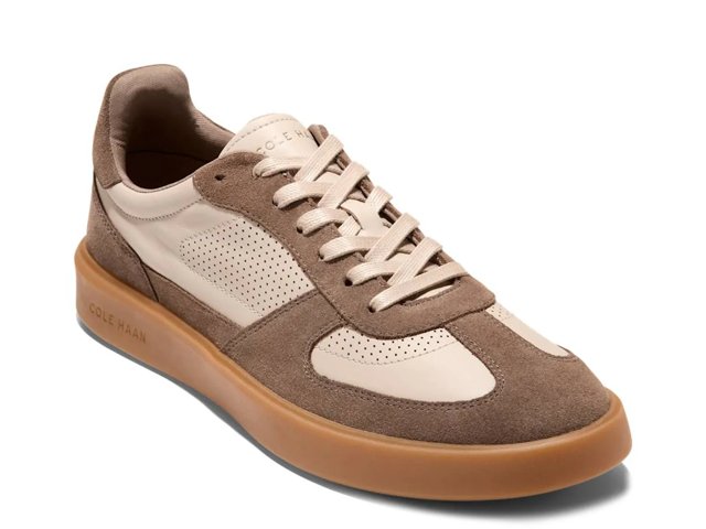 Grand Crosscourt Modern Turf Sneaker