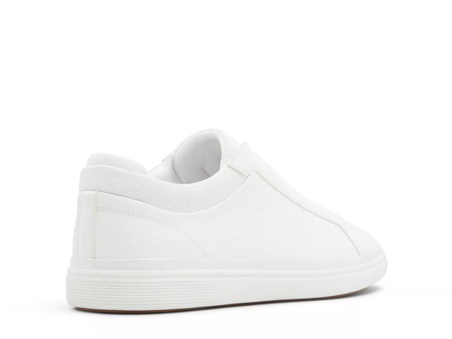 Aros Slip-On Sneaker