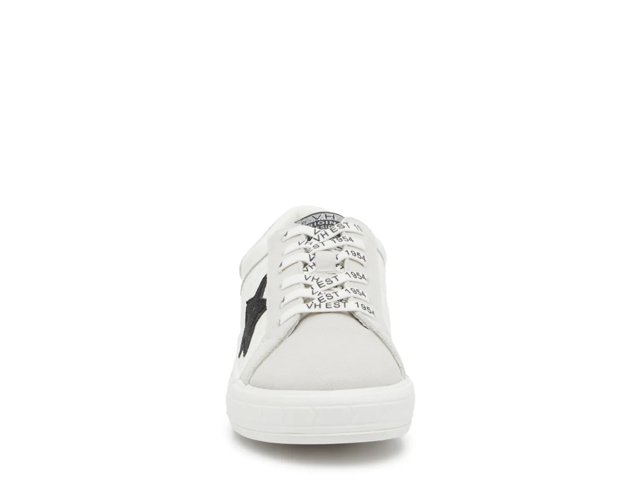 Dash Sneaker - Women's