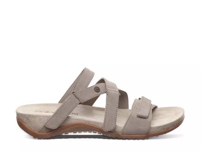 Acacia Sandal