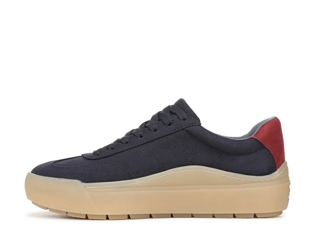 Time Off Win Platform Sneaker