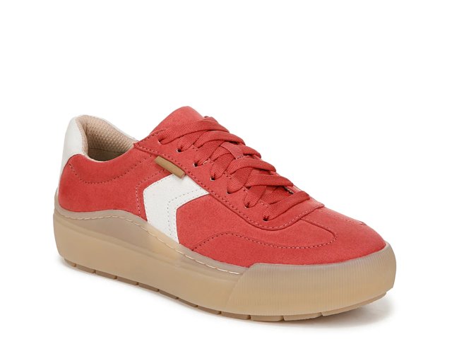 Time Off Win Platform Sneaker