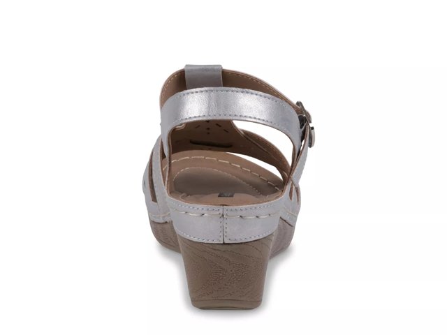 Darry Wedge Sandal