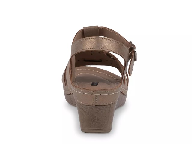 Darry Wedge Sandal