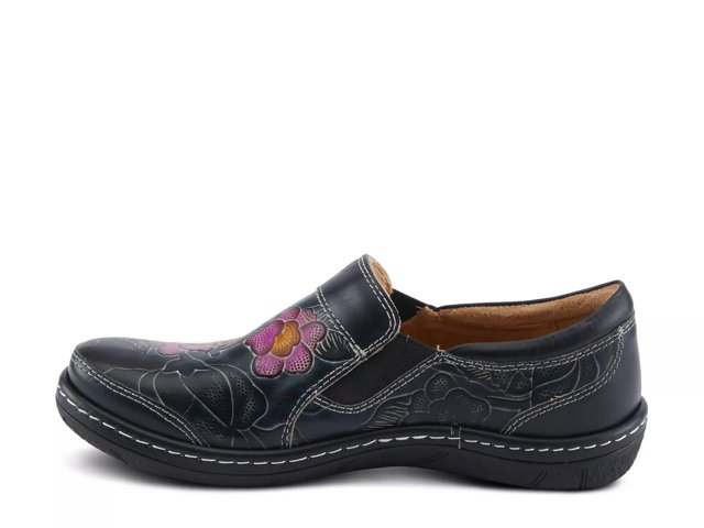 Annawan Slip-On