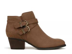 Click to shop women's Wide Width boots at DSW Designer Shoe Warehouse.