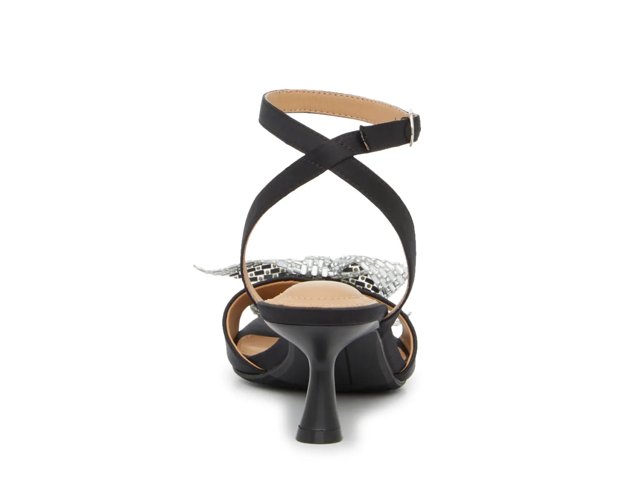 Zaina Sandal