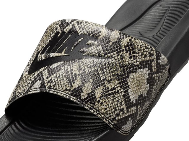 Nike Victori One Slide Sandal - Women's - Free Shipping | DSW