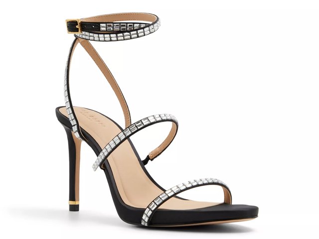 Sophia Sandal