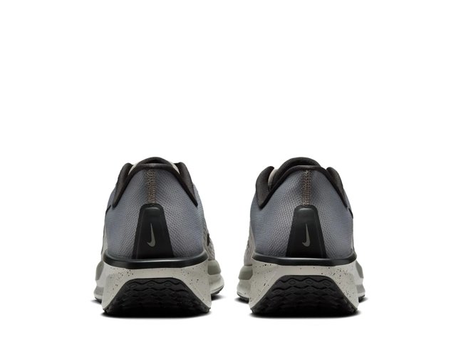 Quest 6 Running Shoe - Men's