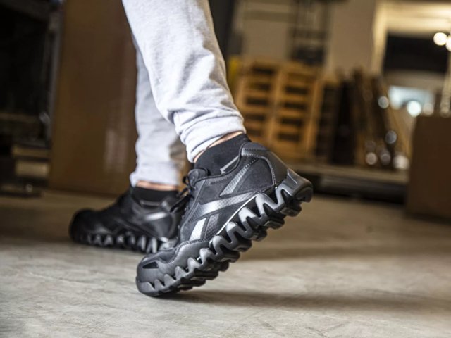 フィッシャーマン　PULSE#1s Reebok Work Zig Pulse Composite Toe Work Shoe - Men's - Free