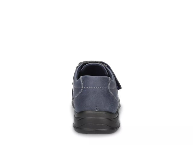 Sindy Slip-On