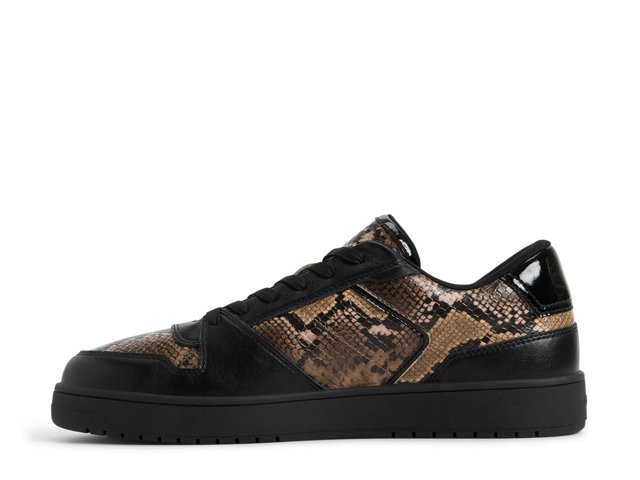 Zethan Sneaker